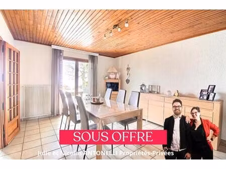 maison 92m² habitables  3 chambres  un garage + un carport terrain 800m² avec beau jardin 