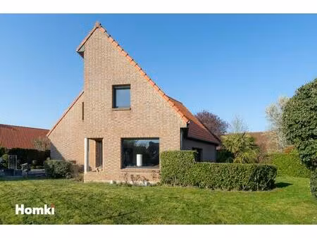 maison/villa t7 de 181 m2 à lompret 59840