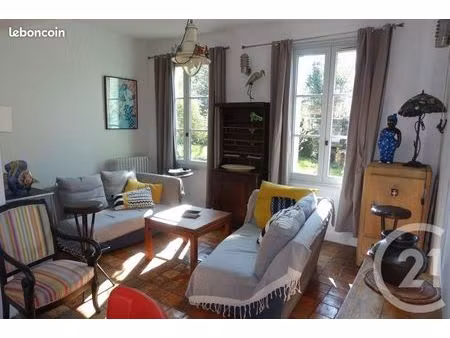 maison 12 pièces 222 m²