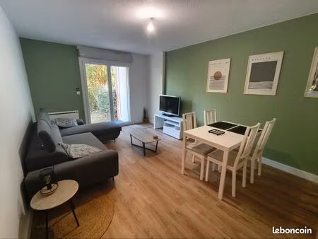 location t2 meublé 50m2 avec jardin et piscine