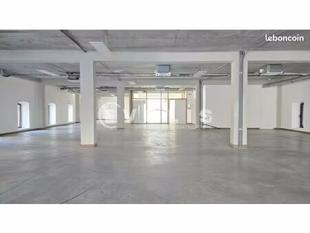 bureaux 1 390 m²