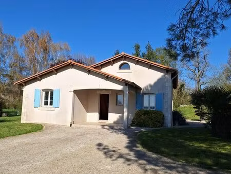 maison spacieuse au calme