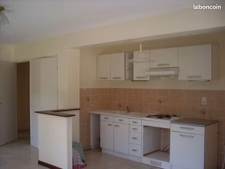 f 2 ou t 2 cluses 50m2