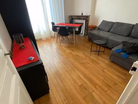 appartement 2 pièces à courbevoie. loué meublé et équipé