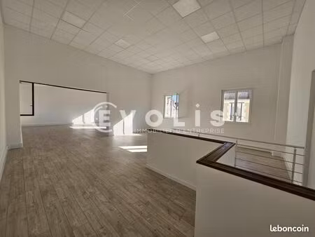 bureaux 169 m²