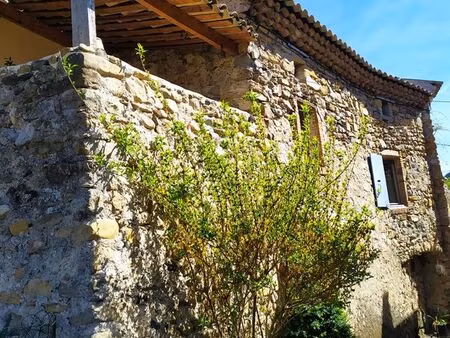 maison de hameau 70 m² habitable exposition sud 690 /mois