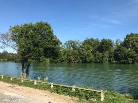 petit loft très lumineux