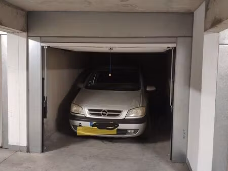 garage à louer
