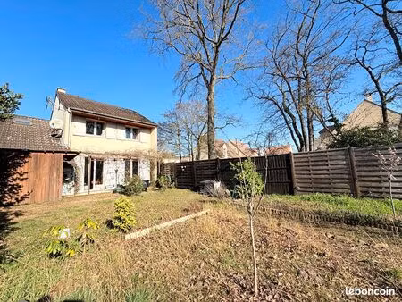 maison 6 pièces 110 m²