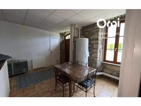 location appartement  55 m² t-2 à mende  414 €