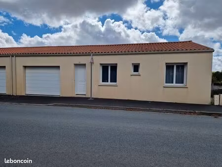 maison mitoyenne à louer à t hilaire le vouhis