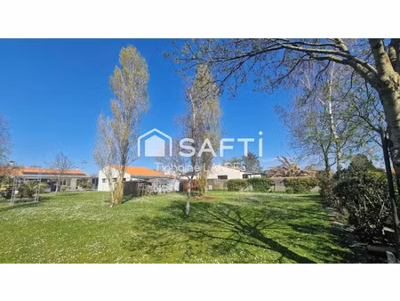 vente terrain 611 m² à vérines (17540)  142 800 €