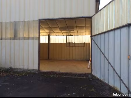 hangar/dépôt de 250m² à louer hagetmau