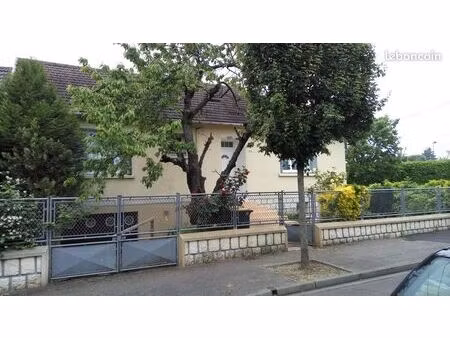 particulier vend 2 maisons indépendantes avec jardin 419 m²