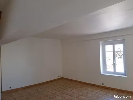 f3 duplex 79 m² avec entrée privative et parking – survilliers – proche rer d / roissy cdg