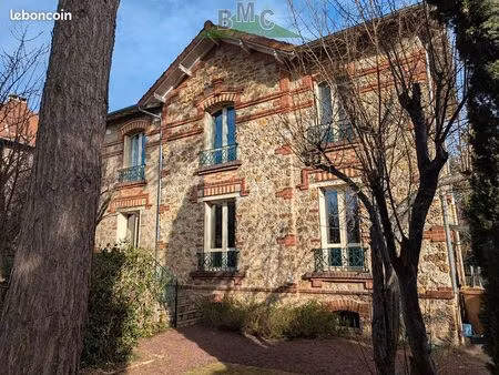 maison 6 pièces 142 m²