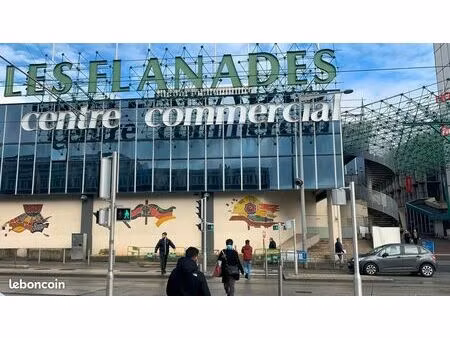 magasin tout commerces sauf restauration centre commercial les flanades