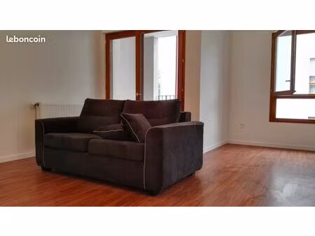 studio meublé  36m2  à 10min de la défense