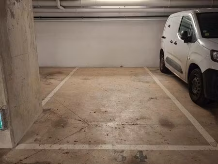 parking fermé