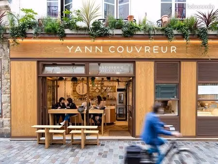 enghien-les-bains – emplacement premium pour ce local commercial à fort potentiel