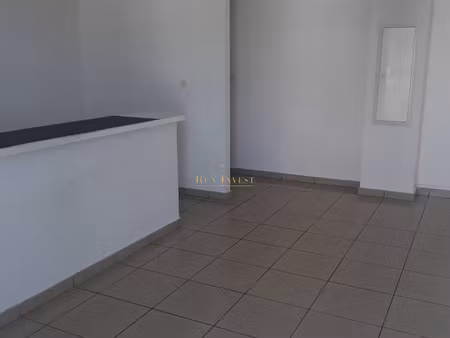 a louer appartement f2 à saint benoit secteur centre-ville