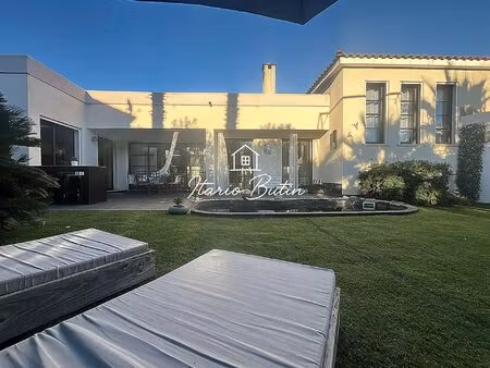 propriété exceptionnelle agde 795 000