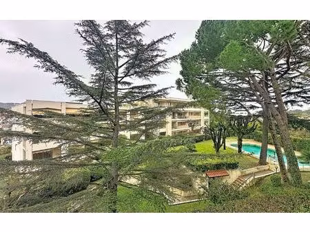 location appartement  m² t-2 à le cannet  1 000 €