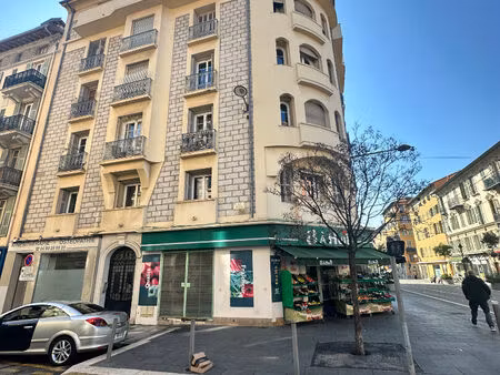 appartement 4 pièces à vendre à nice - secteur riquier  100 m²  4ème étage
