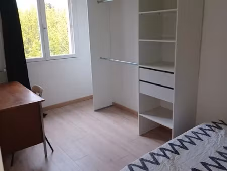 location meublée chambre 1 pièce 10 m² à saint-brieuc (22000)  300 €