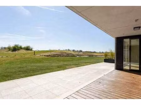 en bordure du golf ...