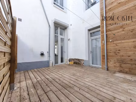 appartement au rez-de-chaussée. coeur de ville avec 2 chambres