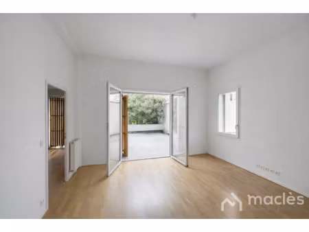 appartement 4 pièces 78 m2 avec terrasse  parking et potenti