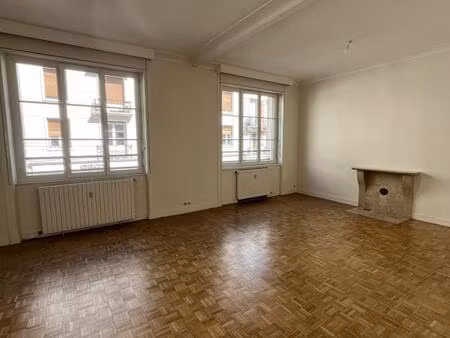 f3 rénové hyper centre orléans 2 chambres