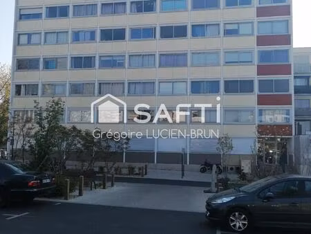 studio proche du centre ville .