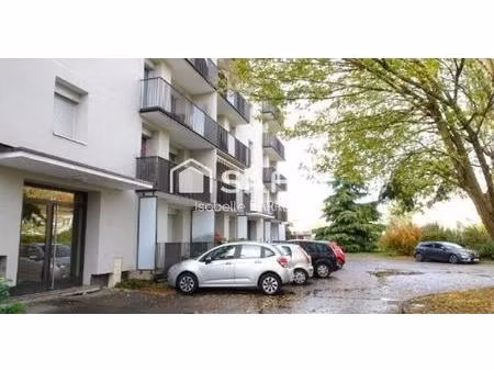 t3 avec balcon et cave dans résidence rénovée et sécurisée