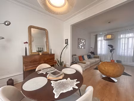 bas saint-honoré proche centre maison totalement renovée ave