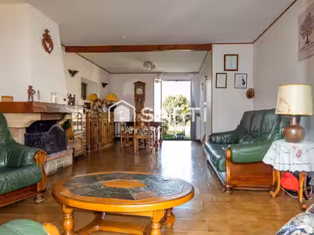 maison familiale de 3 chambres de 102m2 sur un terrain de 461m2 avec garage