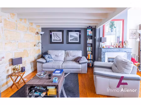 maison 3 pièces 140m²