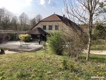 maison 223m2 piscine terrain-calme