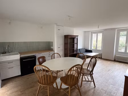 maison 5 pièces - buc centre