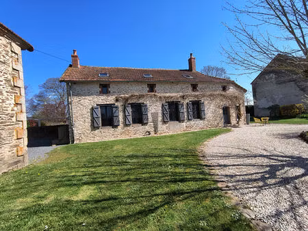 creuse  près de boussac - maison individuelle avec gîte et granges