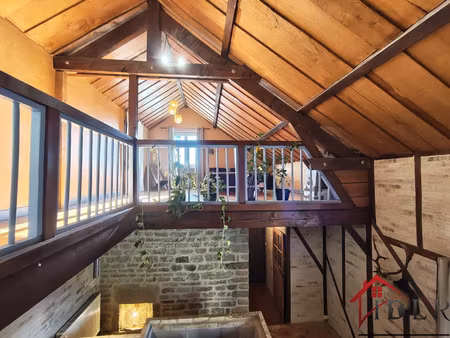 maison authentique 5 pièces de 200m2