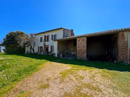 ferme de caractère à lavalette