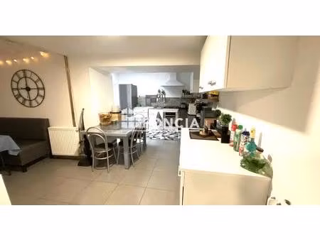 plein centre 3 chambres posez vos valises grande terrasse couverte