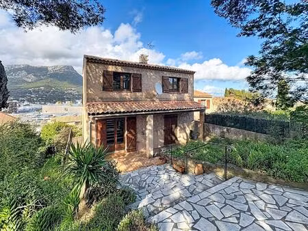 maison - 4 pièces - 74 m²