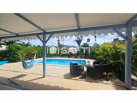 maison avec piscine et grand espace extérieur – bois neuf le robert