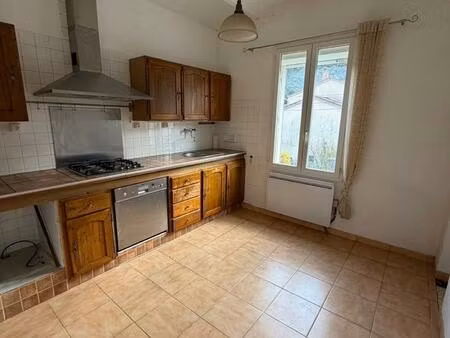 maison de 96m2 sur un terrain de 1047m2