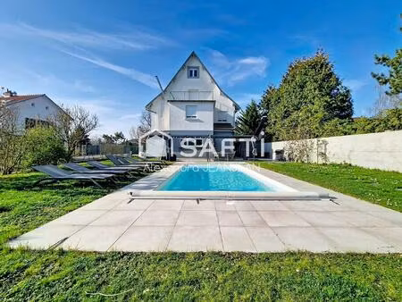 grande maison familiale avec piscine