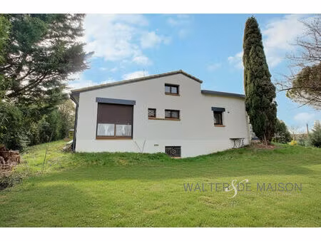 à montgiscard venez découvrir cette magnifique et spacieuse villa de type 6. volumes et co