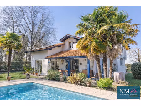 urcuit villa de 180m²